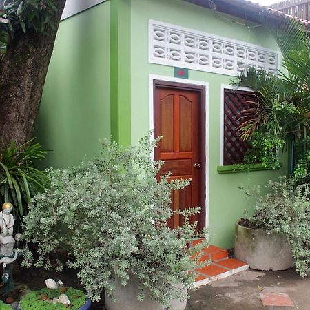 Garden Guesthouse Kampong Chhnang الغرفة الصورة