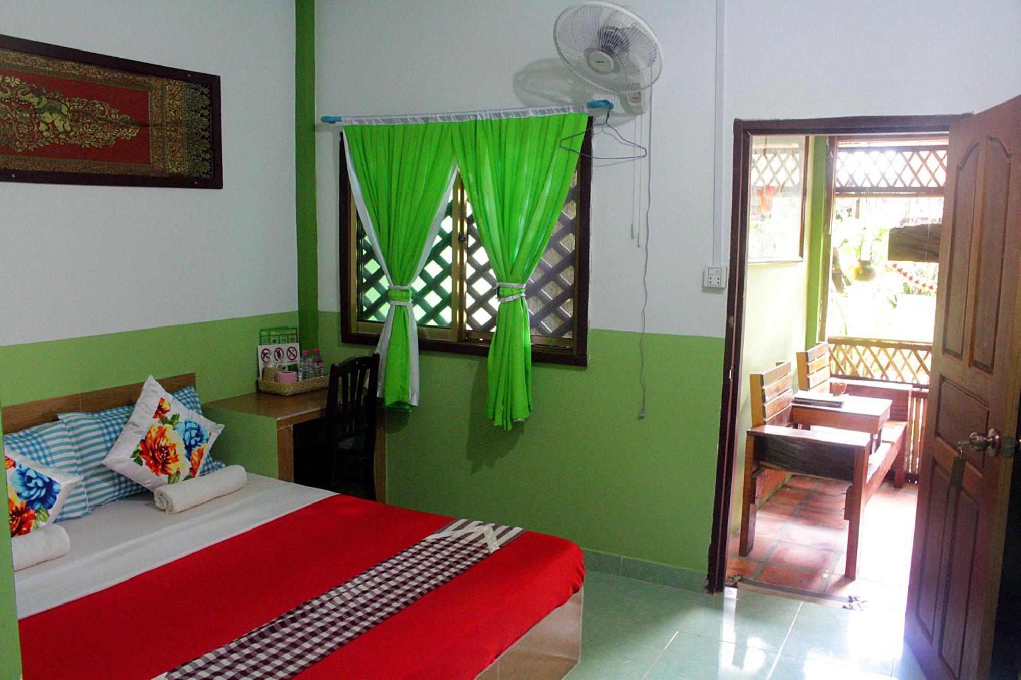 Garden Guesthouse Kampong Chhnang الغرفة الصورة