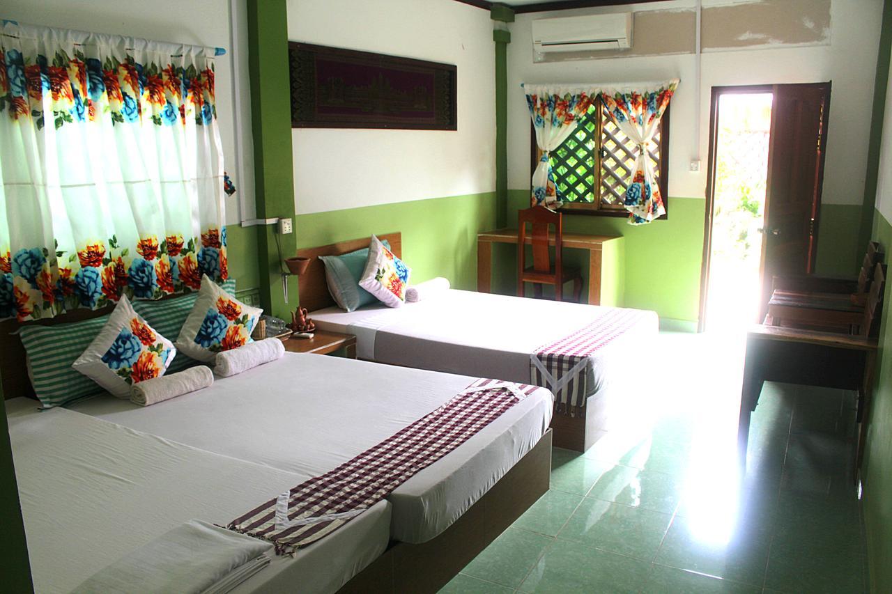 Garden Guesthouse Kampong Chhnang الغرفة الصورة